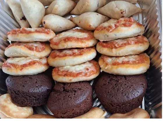 Plateau de snacks assortis faits maison